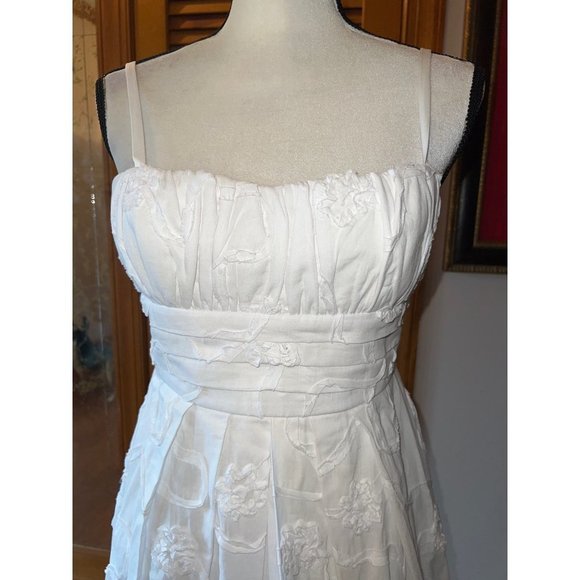 A. Byer Sweet Heart White Dress — 5 - Picture 5 of 12